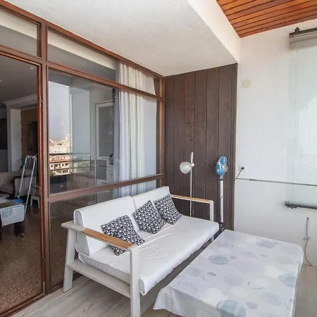 Lightbooking La Nogalera Appartement *